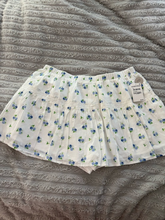 Nordstrom Dresses & Skirts - Nordstrom BP Light Blue Floral Tiered Lace Trim Mini Skort — Large